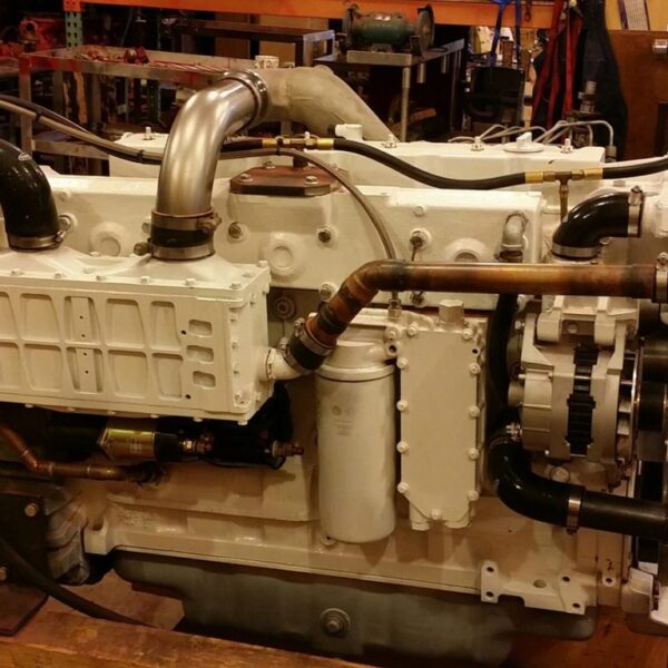 Cummins 6CTA Marine Engine w/Gears Pair - MEG4472