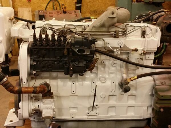 Cummins 6CTA Marine Engine w/Gears Pair - MEG4472