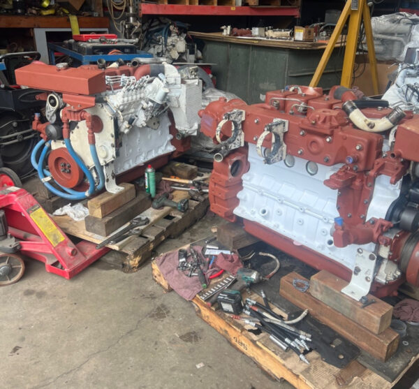 Cummins 6BTA5.9 Pair 370HP-MEG5023