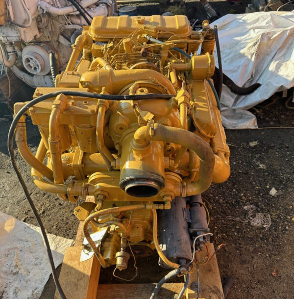 Caterpillar 3208DITA 300hp@2800 Pair with Gears-MEG5028 - Image 3