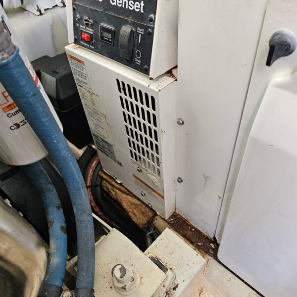 Onan 11.5Kw MDKBM Low Hours-MEG5083